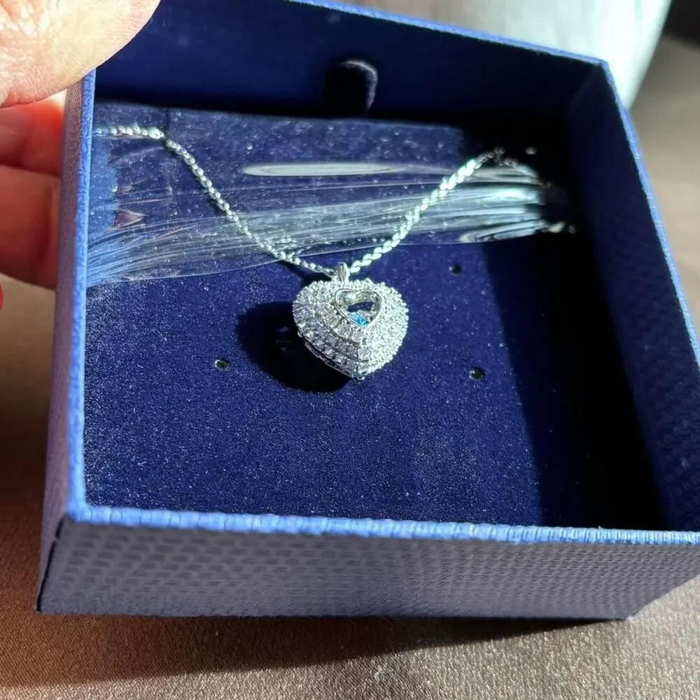 Swarovski heart necklace with blue Swarovski crystal
